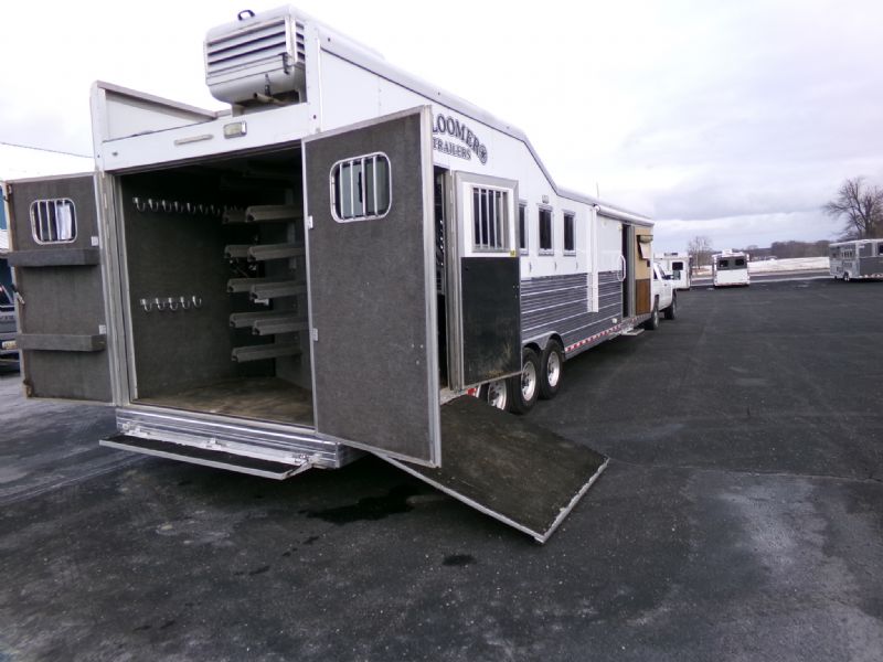 Used Horse Trailers for Sale