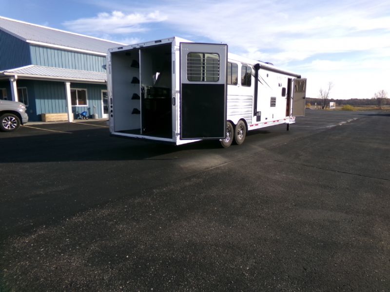 Used Horse Trailers for Sale