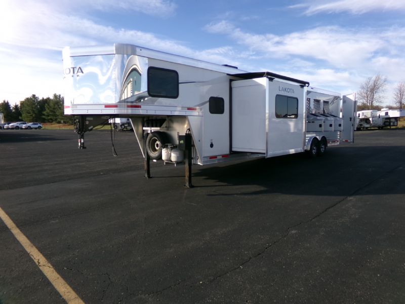 Used Horse Trailers for Sale