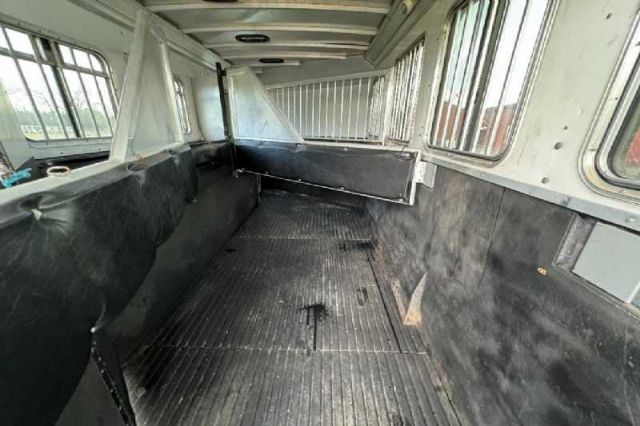 Used Horse Trailers for Sale