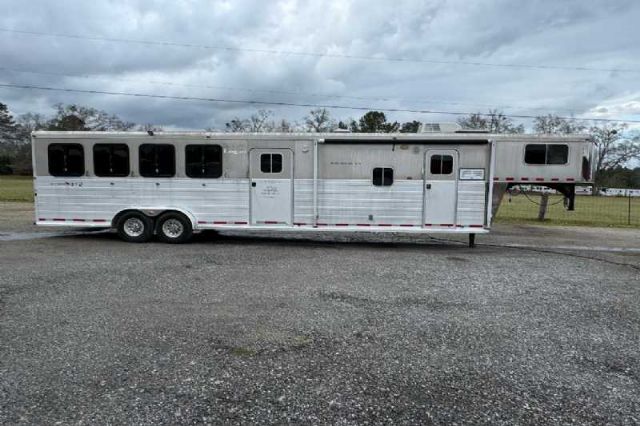 Used Horse Trailers for Sale