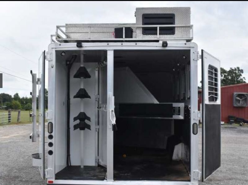 Used Horse Trailers for Sale