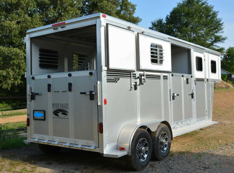 Used Horse Trailers for Sale