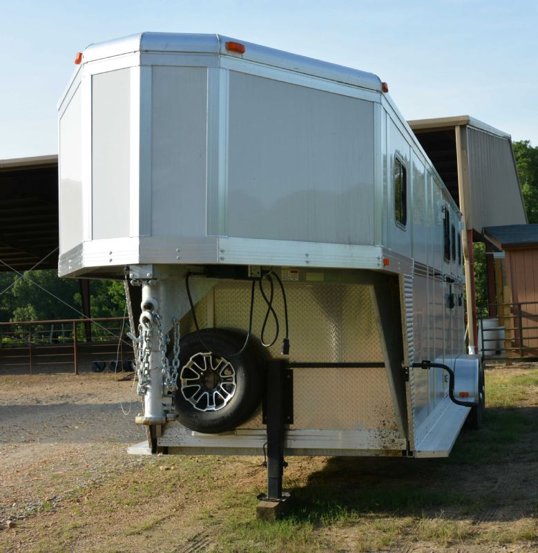 Used Horse Trailers for Sale