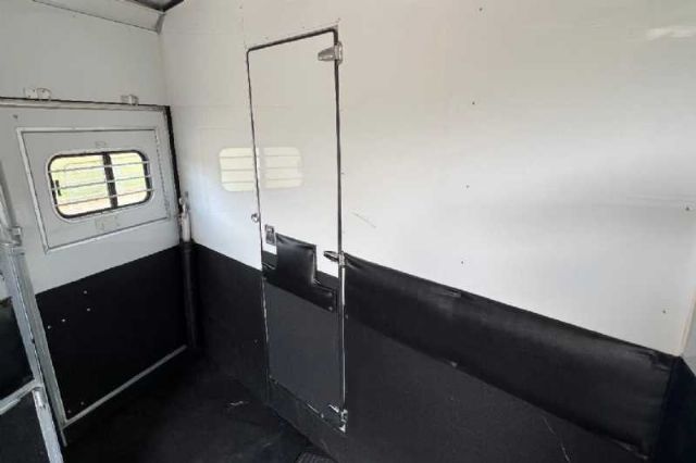 Used Horse Trailers for Sale