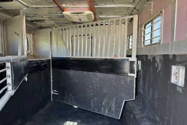 Used Horse Trailers for Sale