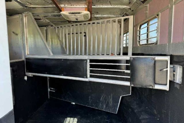 Used Horse Trailers for Sale