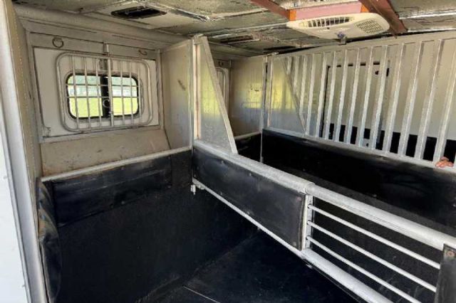 Used Horse Trailers for Sale