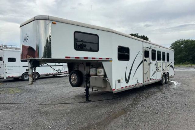 Used Horse Trailers for Sale